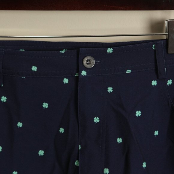 Straight Down Men's navy blue and green shamrocks Golf Shorts 36 10" inseam - Picture 2 of 7